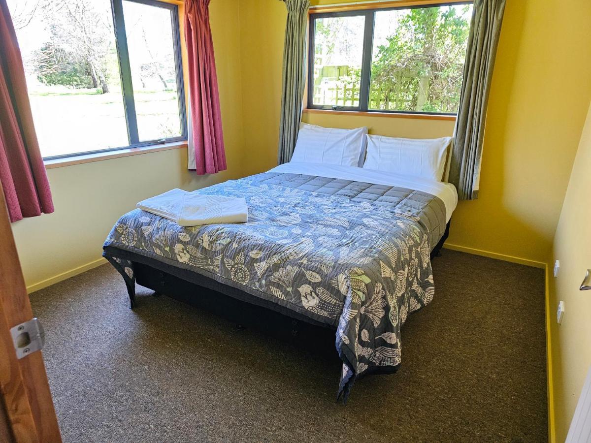 Te Anau Farm Cottage المظهر الخارجي الصورة